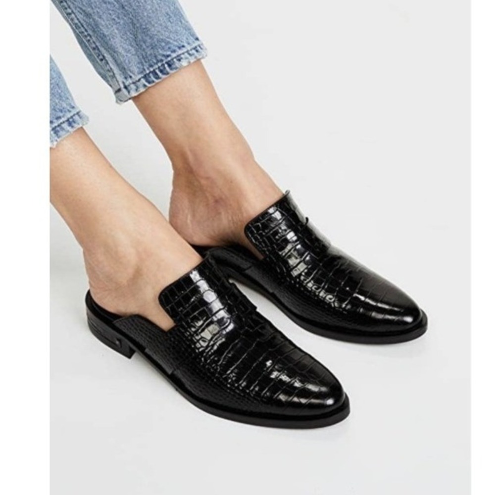 Freda Salvador Keen Croc Embossed Leather Mules Women 9 Black Pointed Toe Office